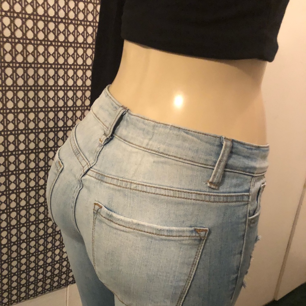 Fashion nova distressed jeans size 7 - Picture 6 of 13